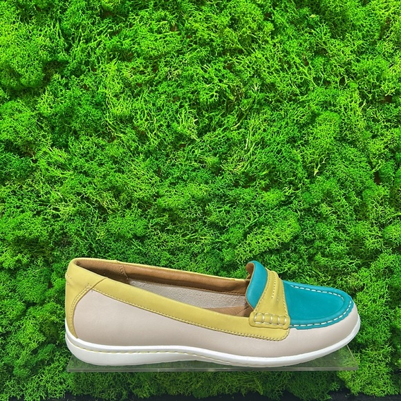 Clarks Cliffrose Enza Women's Slip On Loafers - Picture 3 of 8